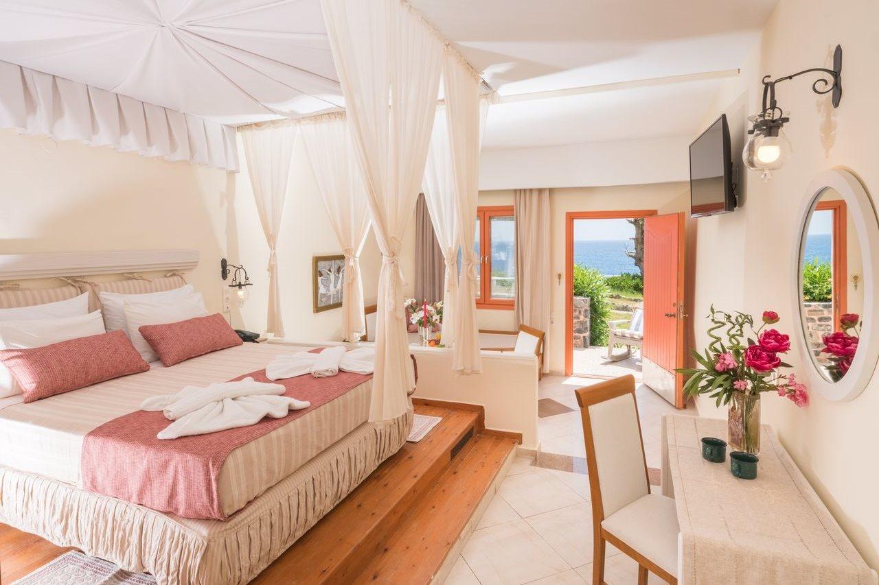 Kalypso Cretan Village & 4* Plakias