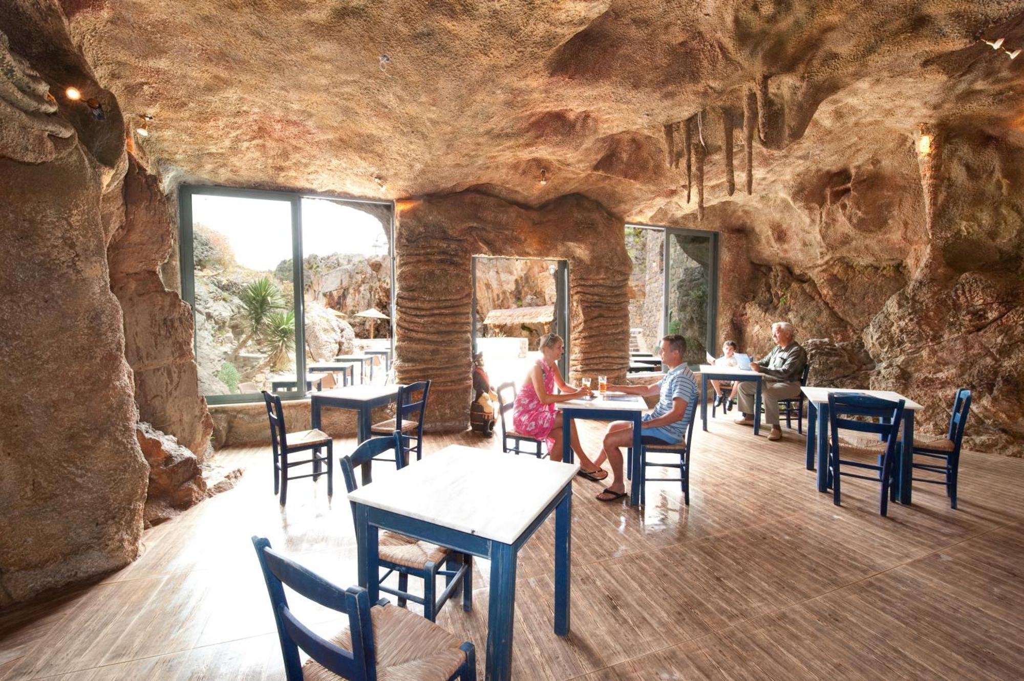 Kalypso Cretan Village & Resort 4*