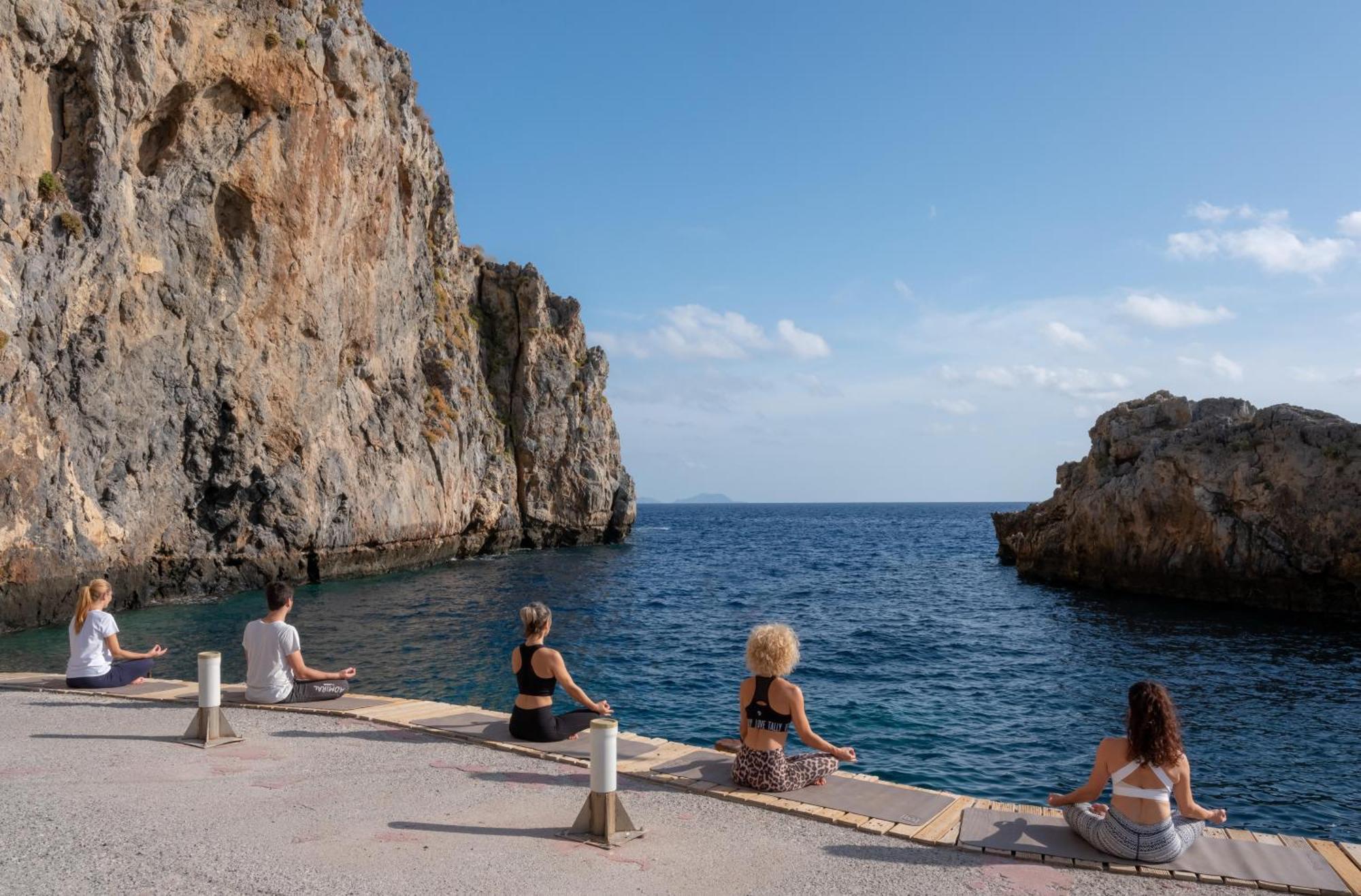 Kalypso Cretan Village & 4* Plakias